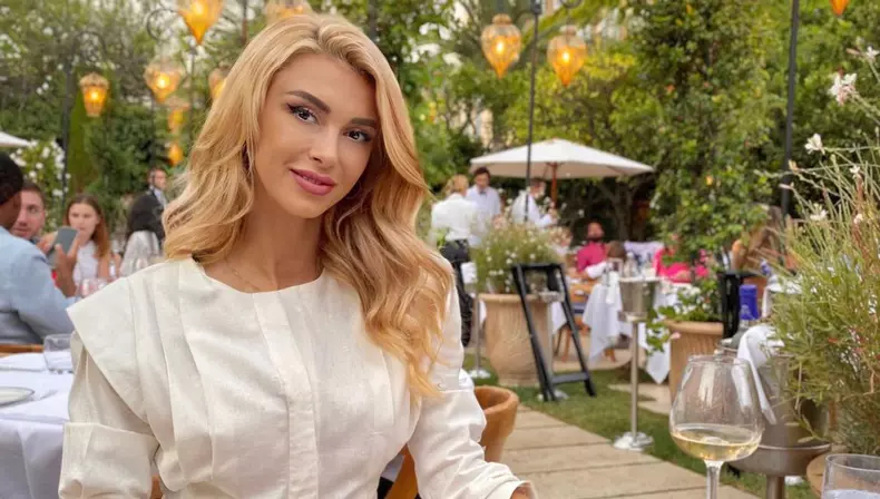 andreea-balan-1-2