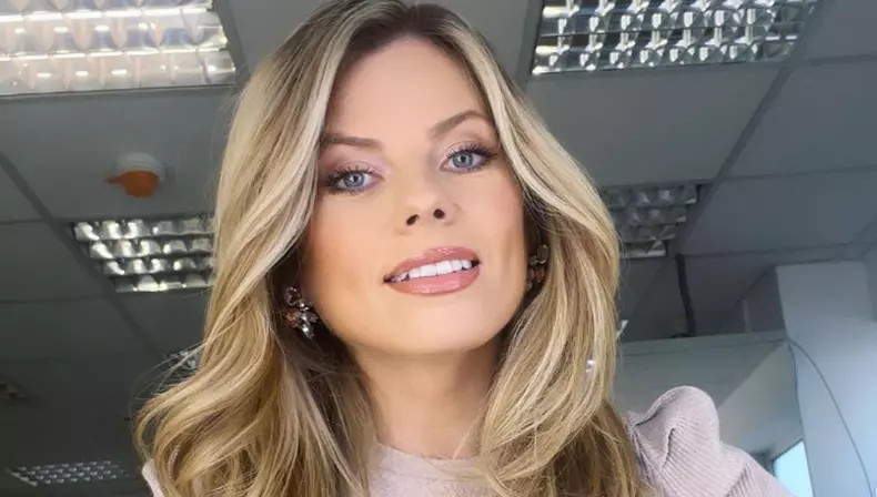 roxana-hulpe-1