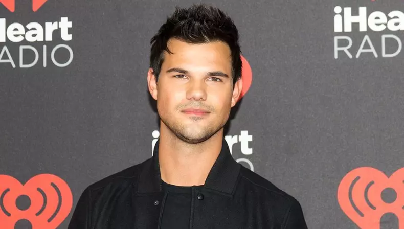 Actorul TAYLOR LAUTNER