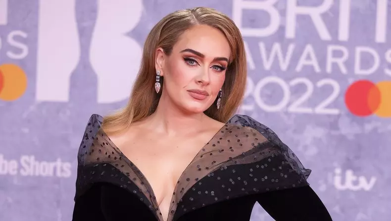 Adele, în lacrimi la un concert 1