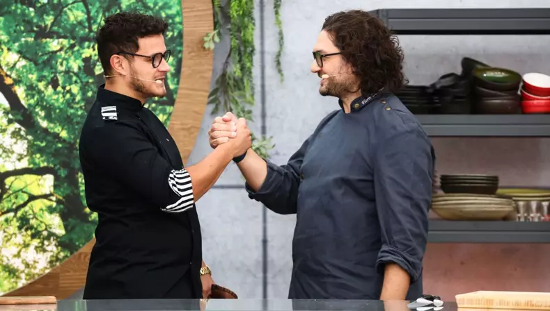 ionut-belei-pregatit-sa-le-puna-bete-in-roate-juratilor-de-la-chefi-la-cutite-1