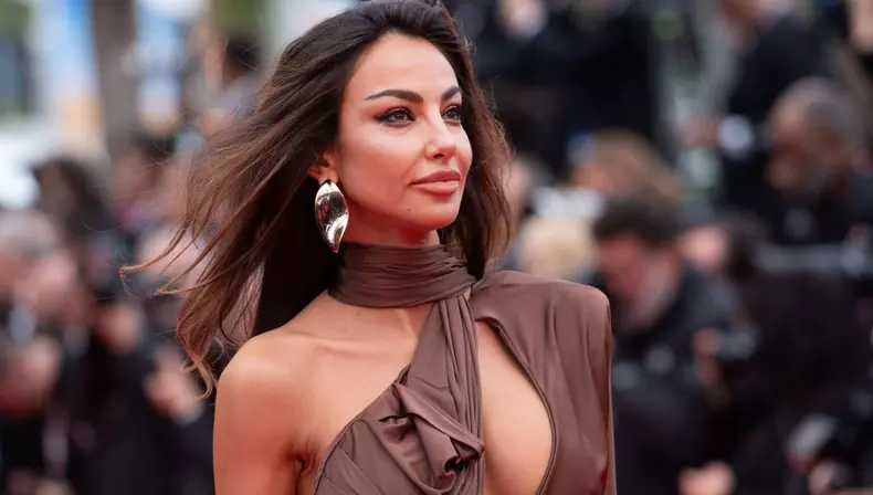 Mădălina Ghenea, apariție sexy la Cannes  2023