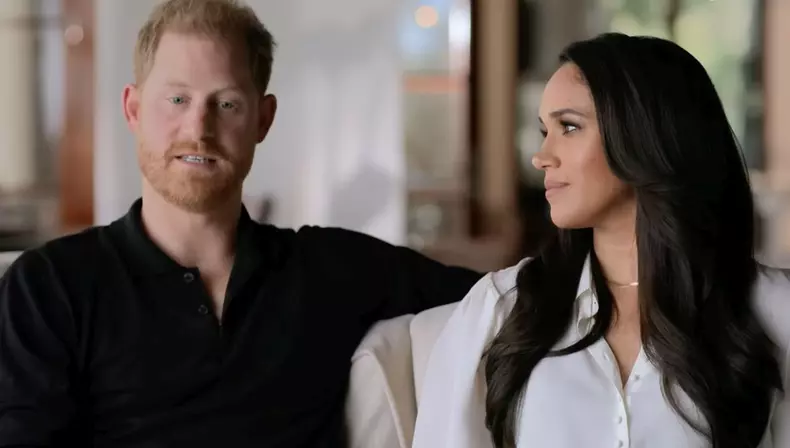 Prințul Harry și Meghan Markle, urmăriți de paparazzi