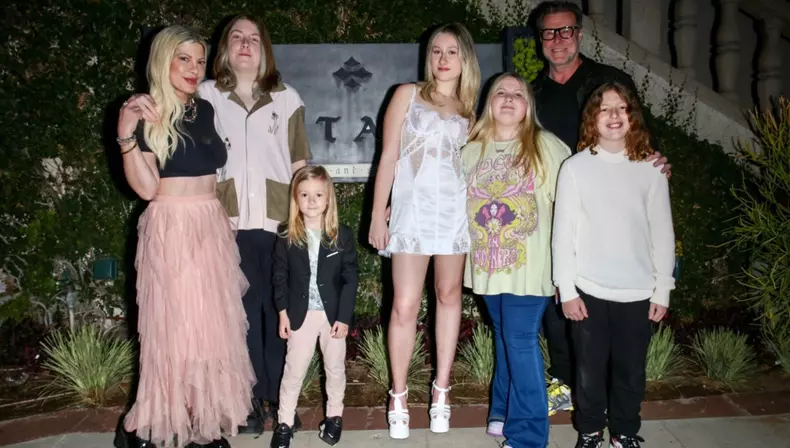 Tori Spelling, Dean si copiii lor