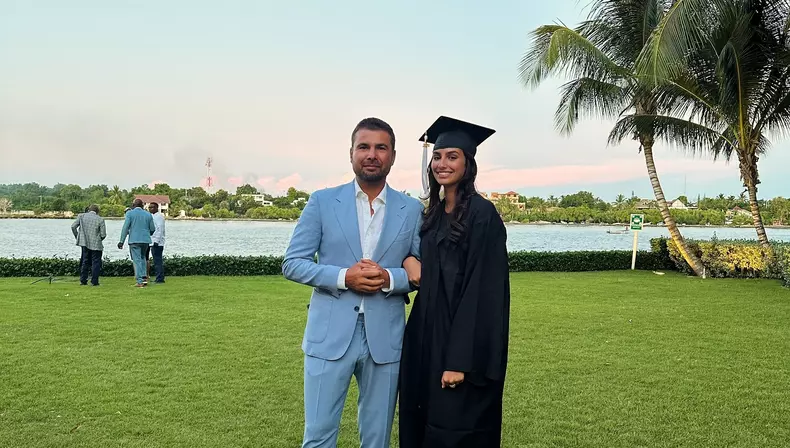 Adriana, fata cea mare a lui Adrian Mutu, a absolvit liceul în Republica Dominicană