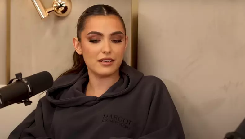 Alexia Eram în podcastul „Sheets Talks”