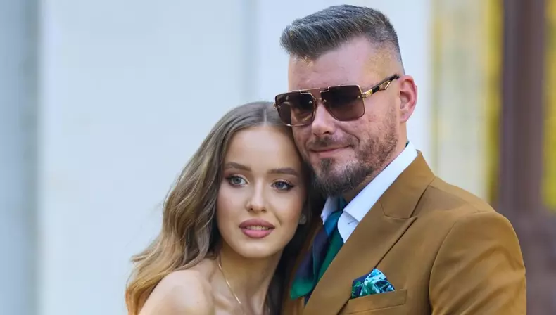 Mara Boglea, fiica Ralucăi Moianu și a lui Marius Ancuța, strălucește în ultimul trimestru de sarcină! Cum s-a fotografiat alături de soțul ei, Virgil Boglea