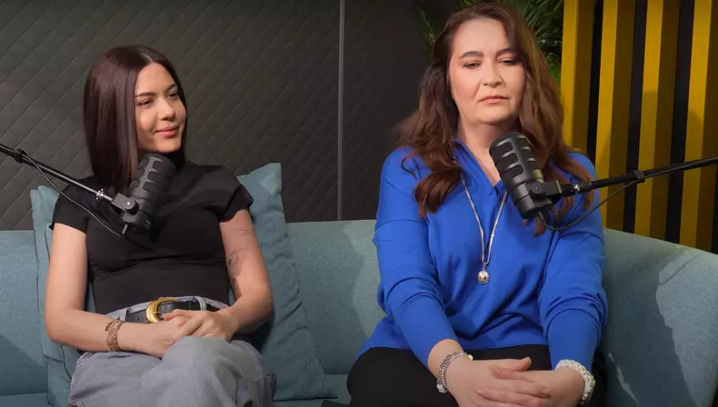 Alessia Năstase și mama ei, Amalia Năstase, la podcastul „Vineri cu Veranda” (1)