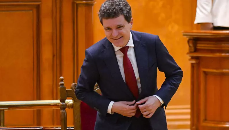 Nicușor Dan, pariu cu un coleg pe vremea studenției din Franța, pentru cucerirea unei tinere