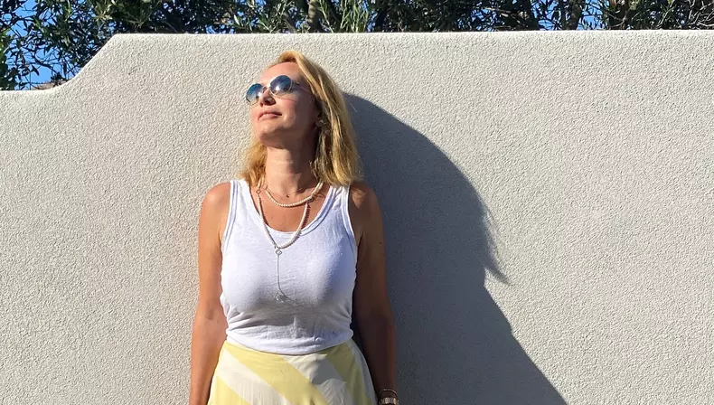 Andreea Esca în costum de baie, la 52 de ani (2)