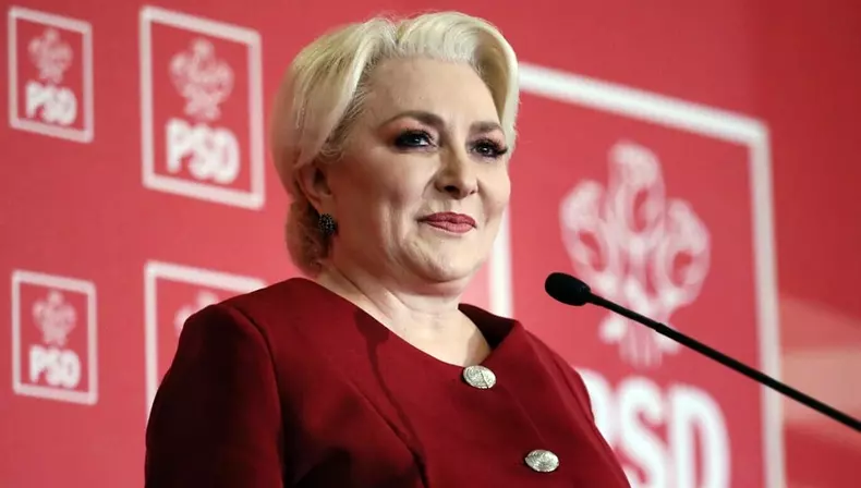Cum arăta Viorica Dăncilă în tinerețe, înainte să intre în politică. Își purta părul natural, brunet și ondulat