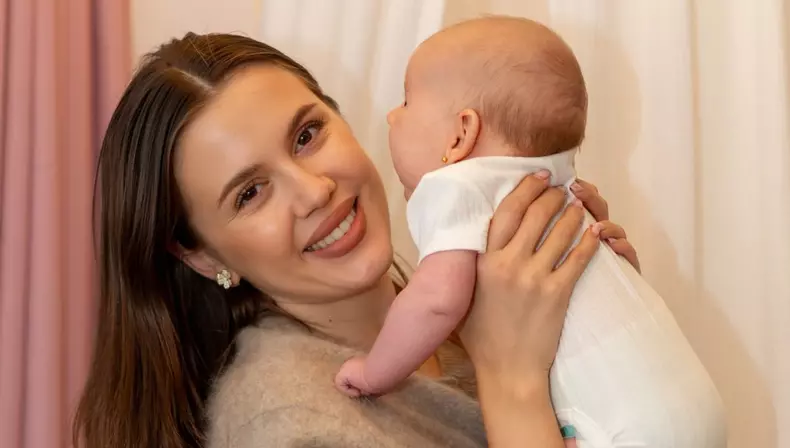 Cum și-a împodobit Emily Burghelea bradul de Crăciun