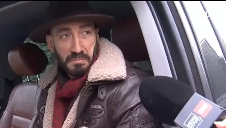 Prima reacție a iubitului Rodicăi Stănoiu. Bărbatul cu 53 mai tânăr a fost filmat când pleca de la cimitir, după deshumarea ei