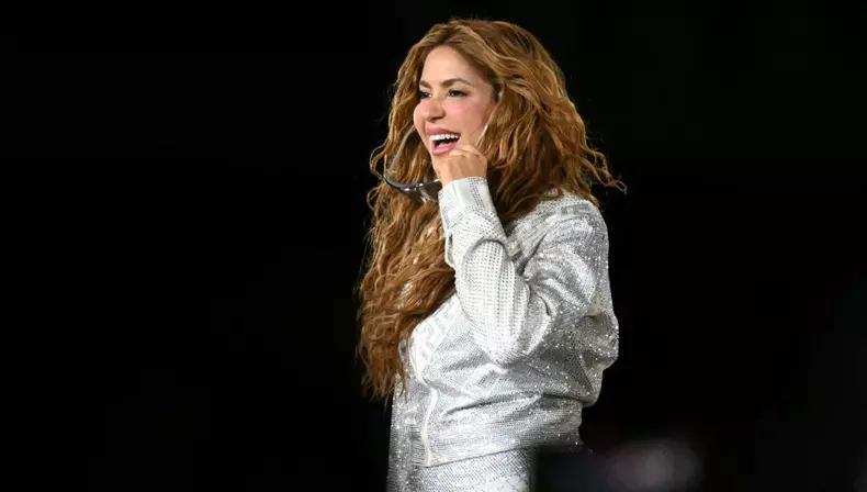 reactia virala a shakirei