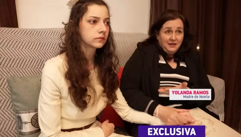 Noelia Castillo și mama ei (1)