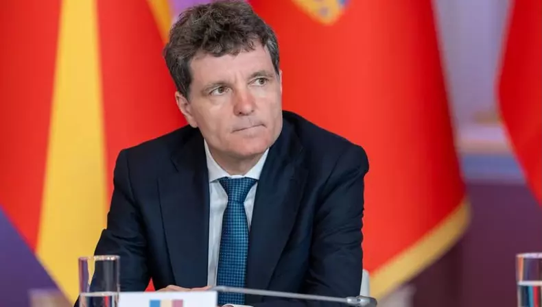 Nicușor Dan a promulgat două legi esențiale pentru protecția veniturilor românilor