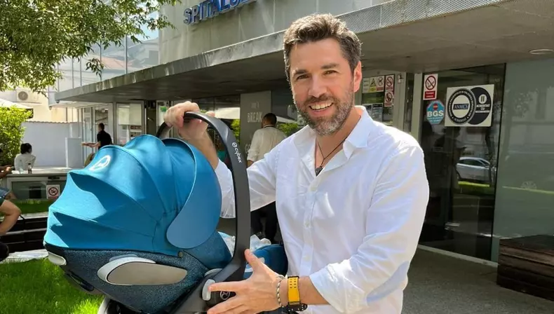 Alex Dima, confesiuni despre rolul de tată: „Trebuie să știe că noi suntem plasa de siguranță din spatele lor” / EXCLUSIV