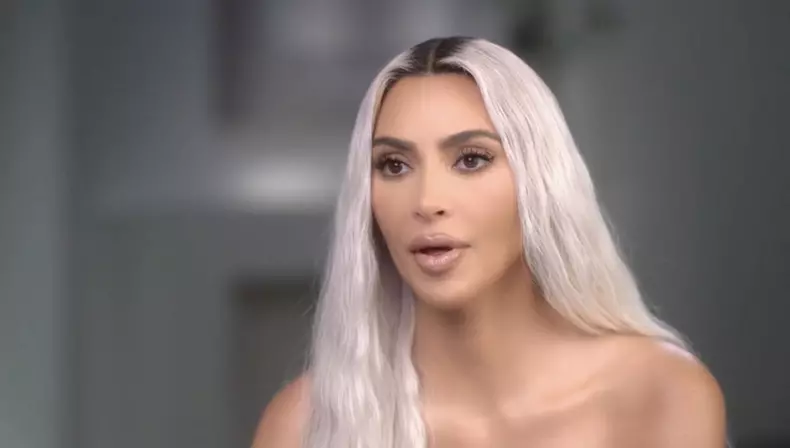 Kim Kardashian, blonda, foto Hepta