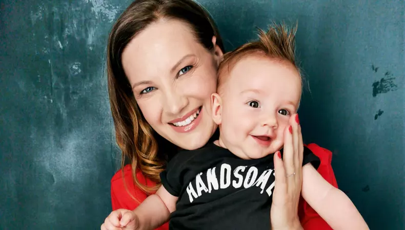 Melania Medeleanu (2)