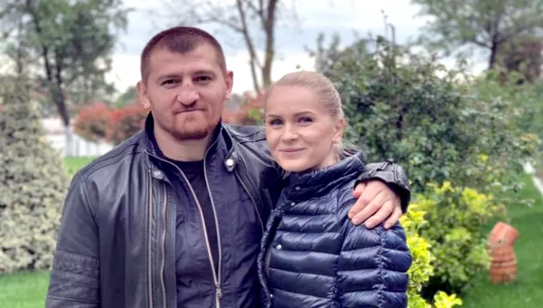 Catalin-Morosanu-si-sotia-sa