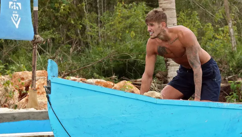 Alex Survivor emisiune