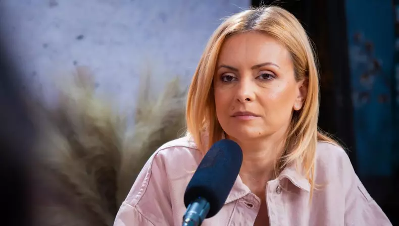 simona-gherghe-revoltata-dupa-ce-o-femeie-a-nascut-pe-strada