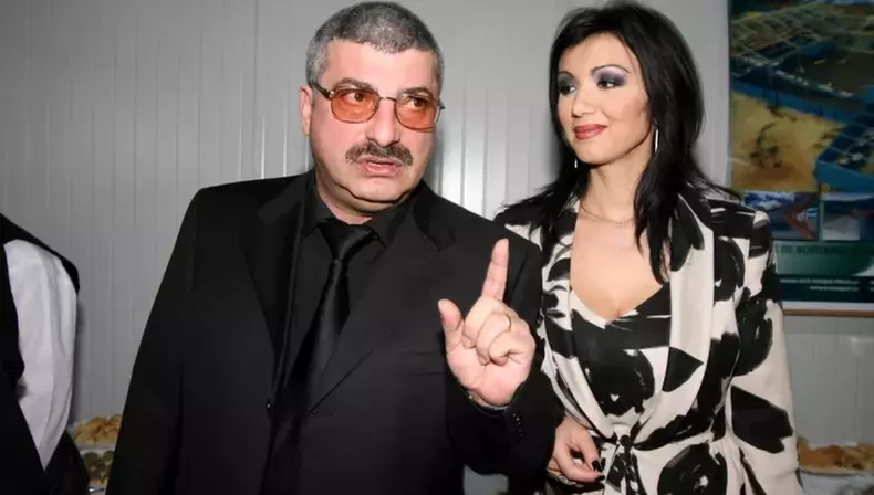 adriana bahmuteanu 987