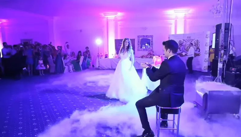 Cum a arătat soția lui Robert Tudor de la Power Couple în ziua nunții  (5)