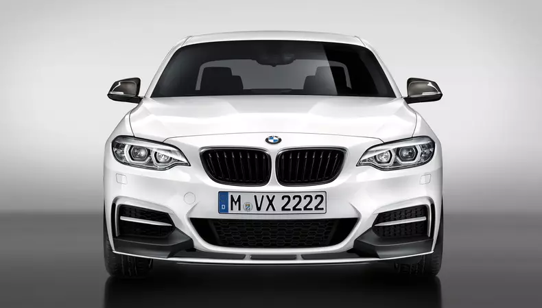 BMW M240i 03
