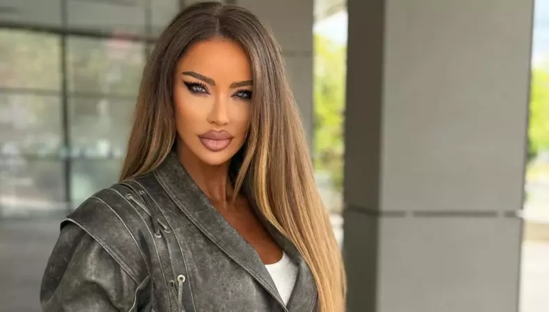 Bianca-Dragusanu-2-1200x682