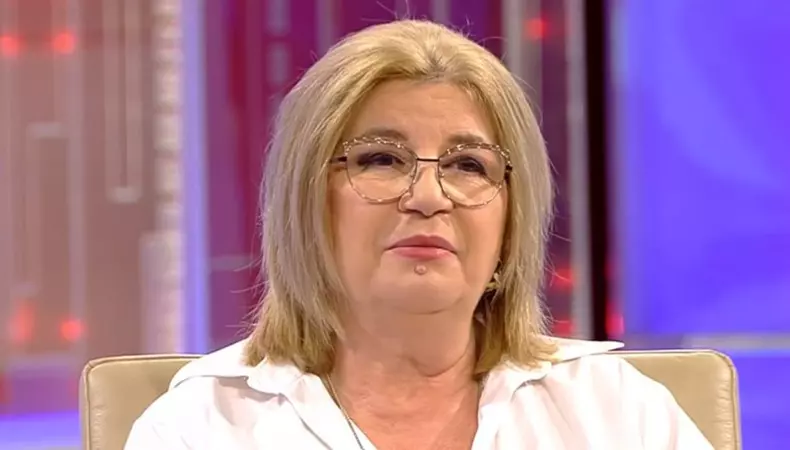 magda-catone-ia-numai-note-de-9-si-10-la-facultate-1