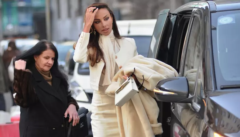 Constanța și Mădălina Ghenea în Italia