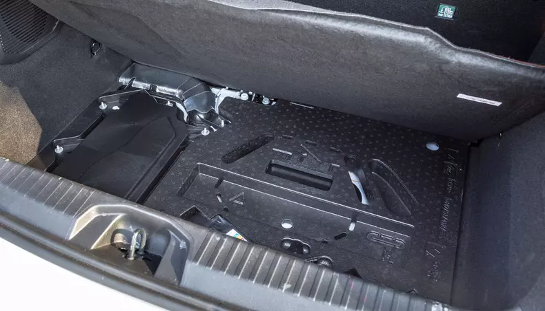 Renault Clio E-Tech 001