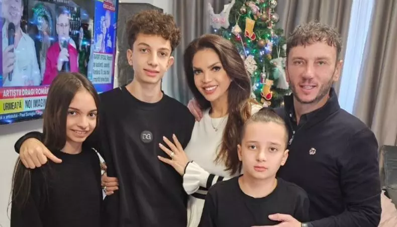 Cristina Spătar și familia sa