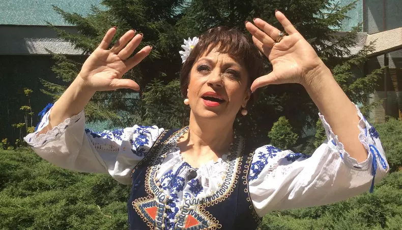 adriana trandafir covid-19