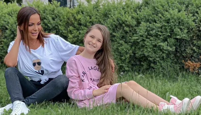 andreea antonescu si sienna