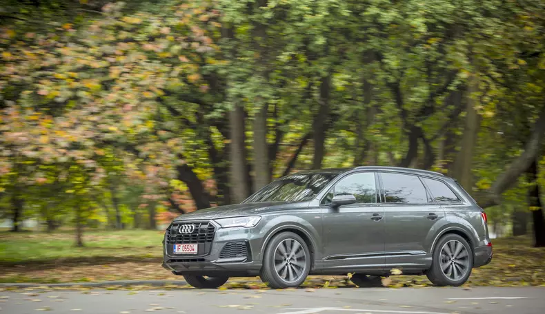 Audi Q7 008