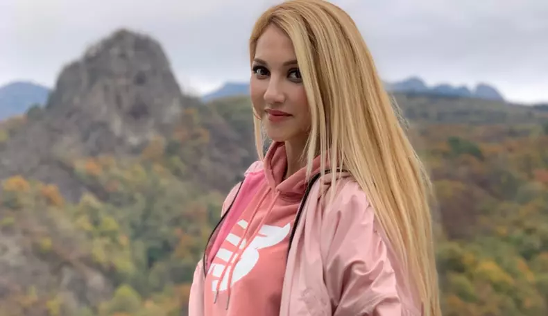 simona nae 800