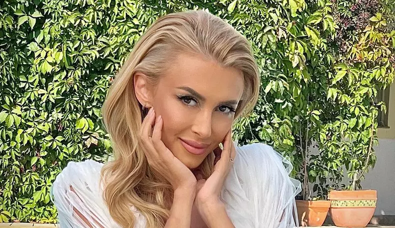 Andreea Bălan, țeapă de 90.000 de euro din partea unui investitor imobiliar. "Toți banii i-am dat acolo!"