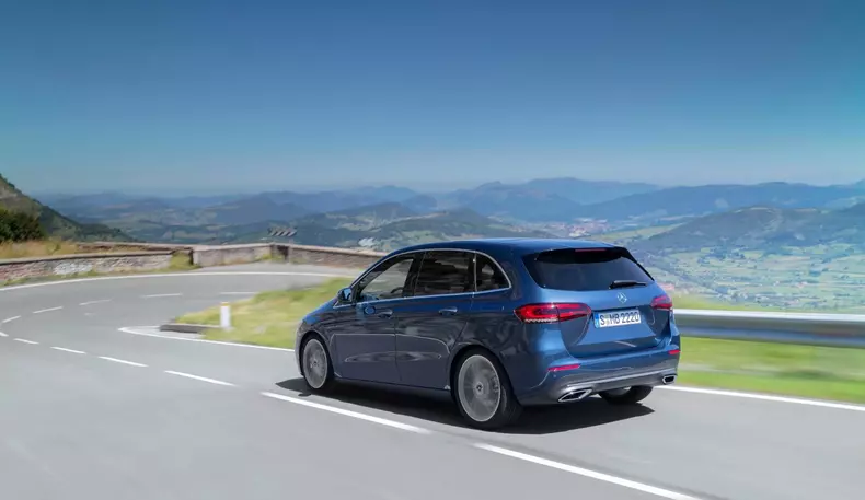 Mercedes-Benz Clasa B generatie 2019 22