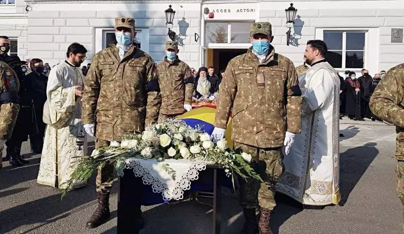 inmormantare-benone-2