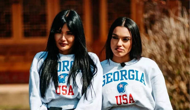 Karmen-si-Olga-intro