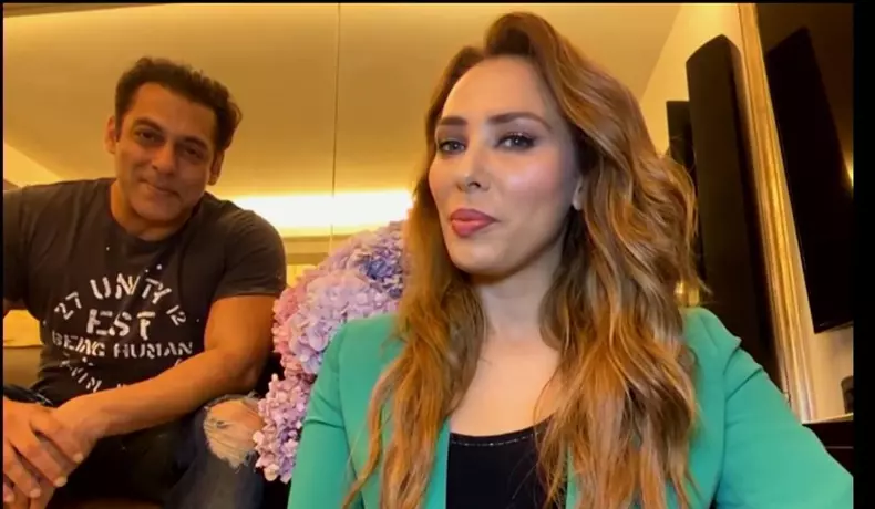 Iulia Vântur Salman Khan