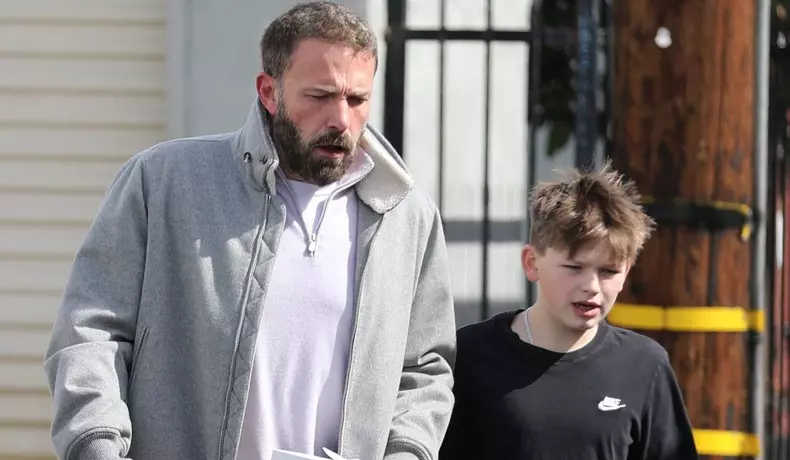 PREMIUM EXCLUSIVE Ben Affleck Hawks A Loogie Before Battling Coughing Fit
