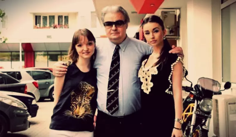 VADIM TUDOR SI FIICELE SALE