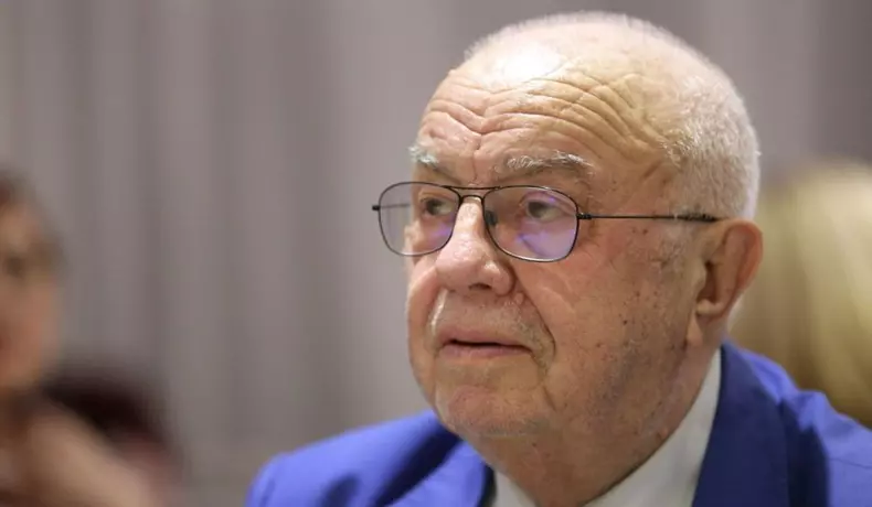 alexandru arsinel a muurit