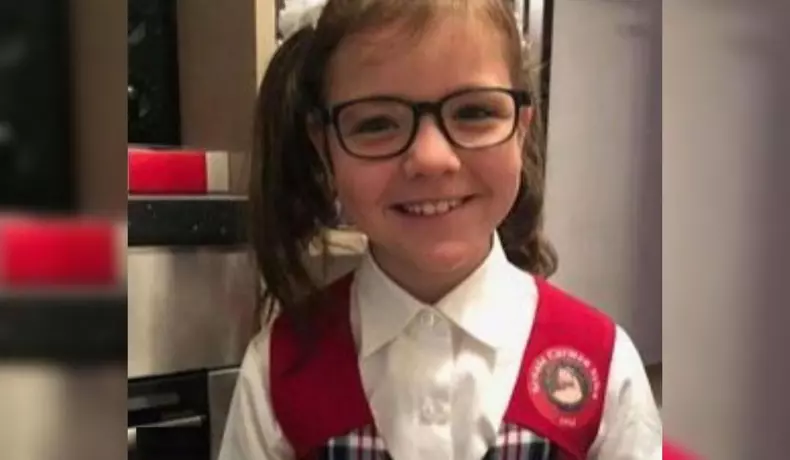 florentina-fetita-hranita-pufuleti-ceai-copil-sanatos-reactie-810343