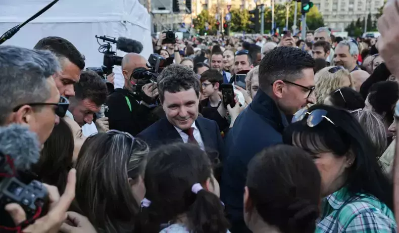 miting-romania-in-lumina-nicusor-dan-7