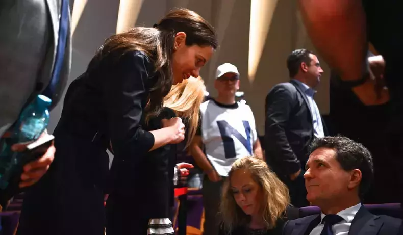 nicusor-dan-si-mirabela-gradinaru-dezbatere-euronews-8-mai-2