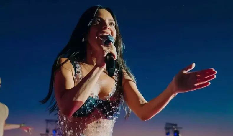 inna-la-beach-please-2025